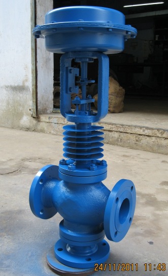 3 Way Globe Valve Spring and Diaphragm Type Actuator Operated